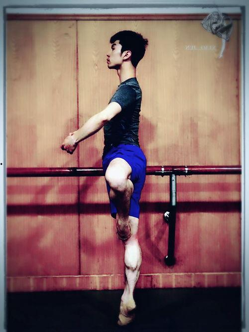 有技巧的成人独舞视频